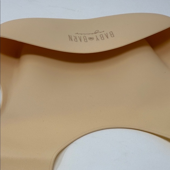 Baby Barn Silicone Bibs Set of 2 easy to wash - Picture 6 of 6